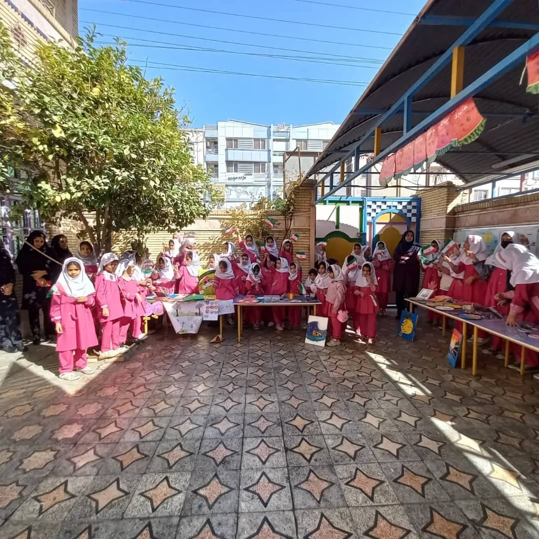 نمایشگاه دستسازها